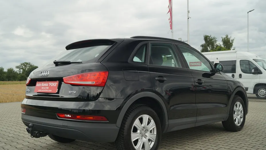 AUDI Q3 -