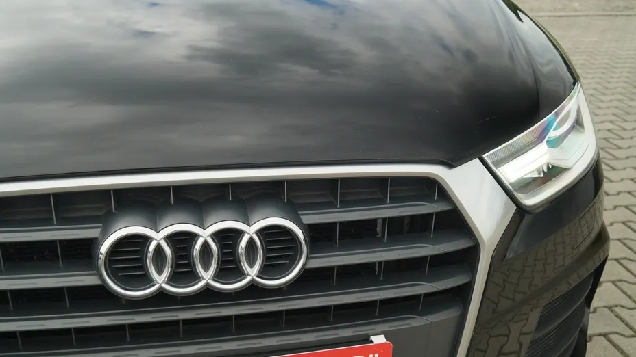 AUDI Q3 -
