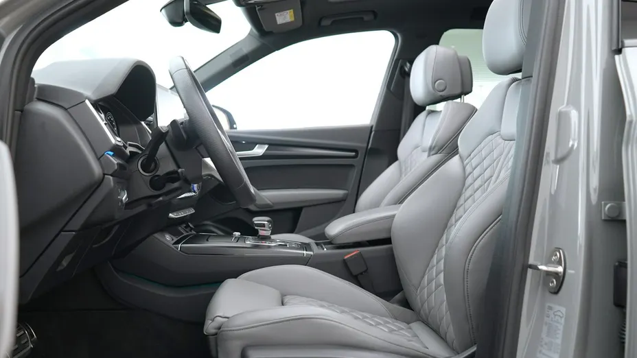AUDI Q5 -