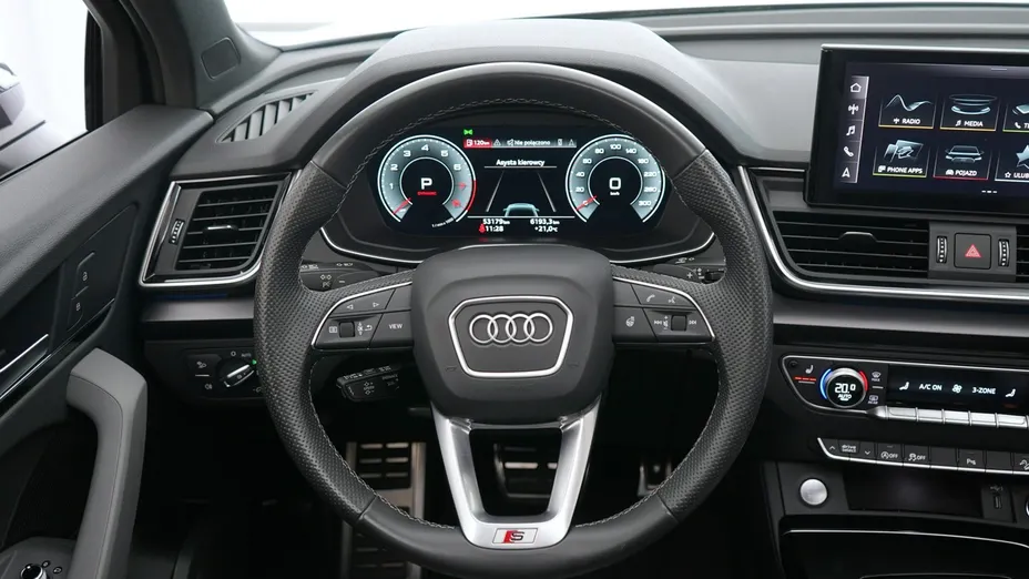 AUDI Q5 -