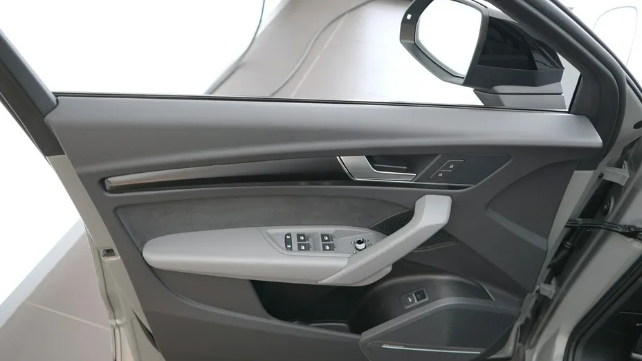 AUDI Q5 -