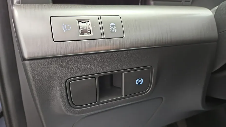 HYUNDAI Kona -