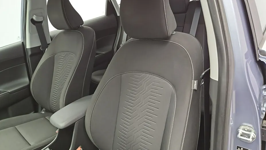 HYUNDAI Kona -