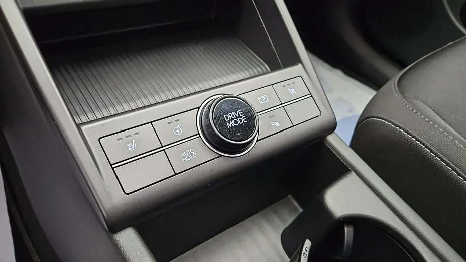 HYUNDAI Kona -