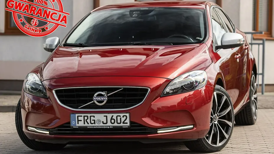 VOLVO V40 -