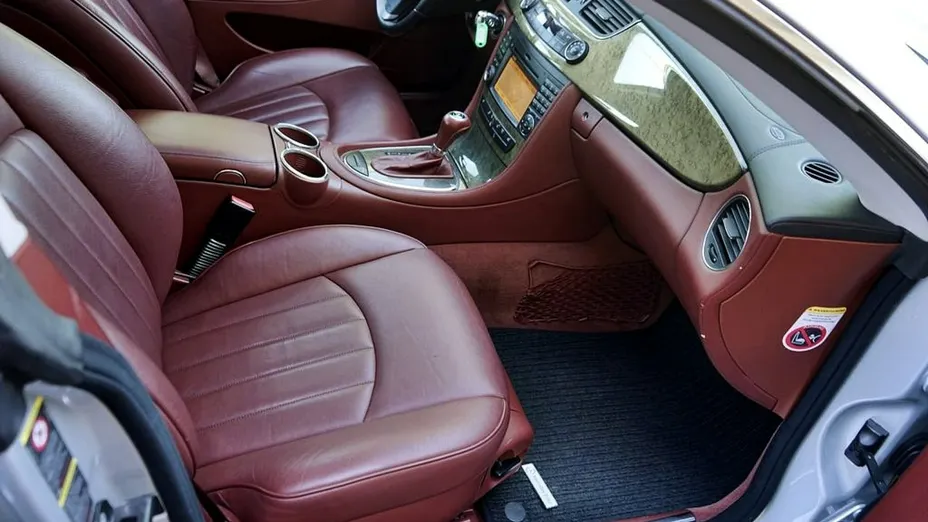 MERCEDES-BENZ CLS -
