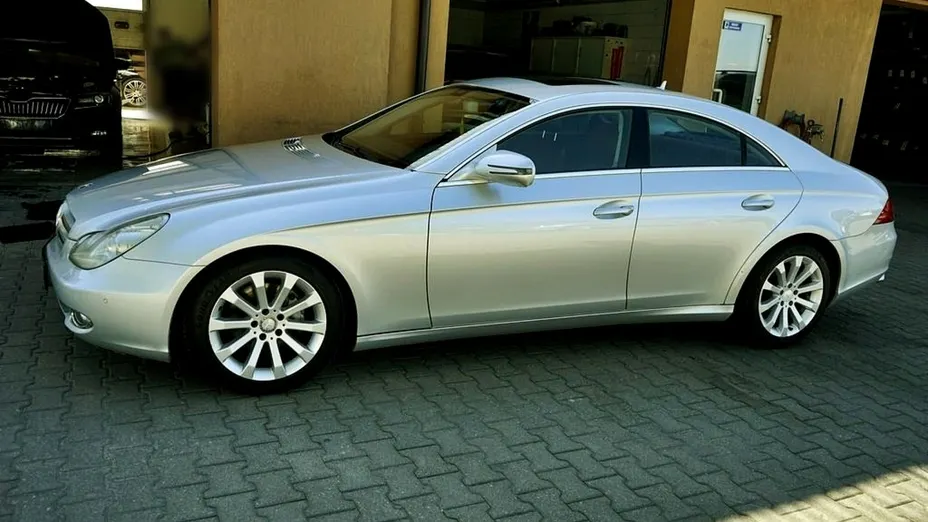 MERCEDES-BENZ CLS -