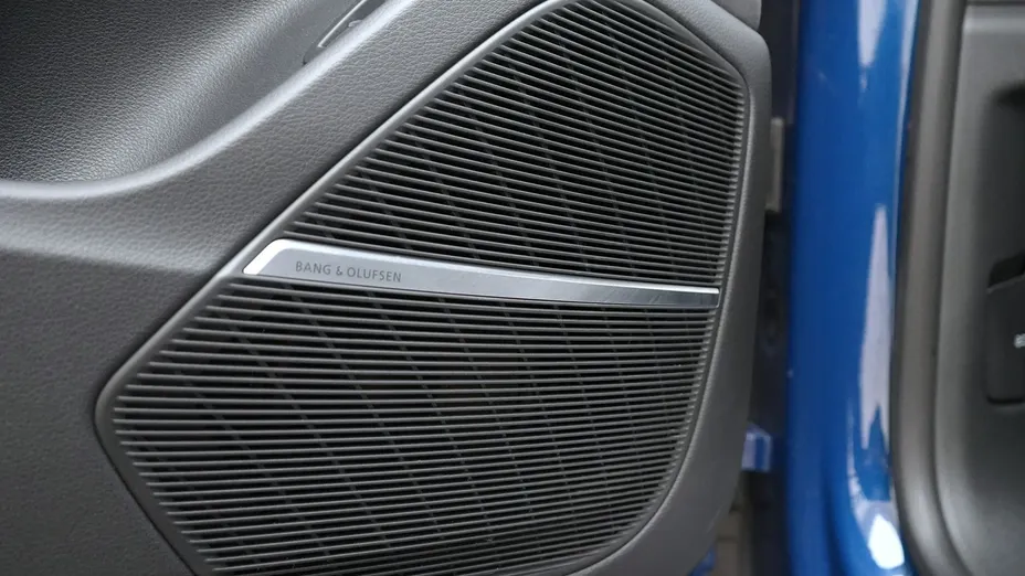 AUDI Q8 -