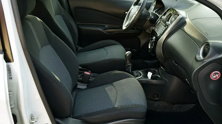 NISSAN Note -