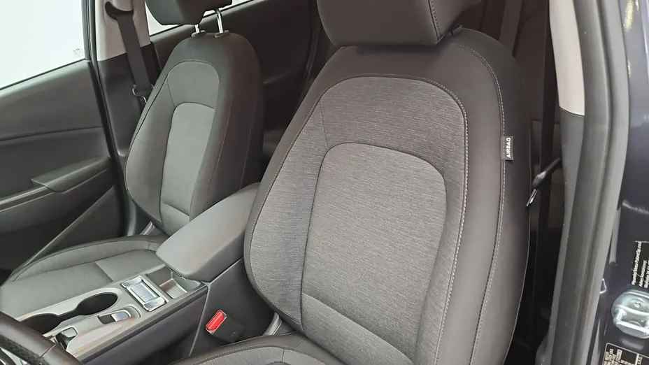 HYUNDAI Kona -