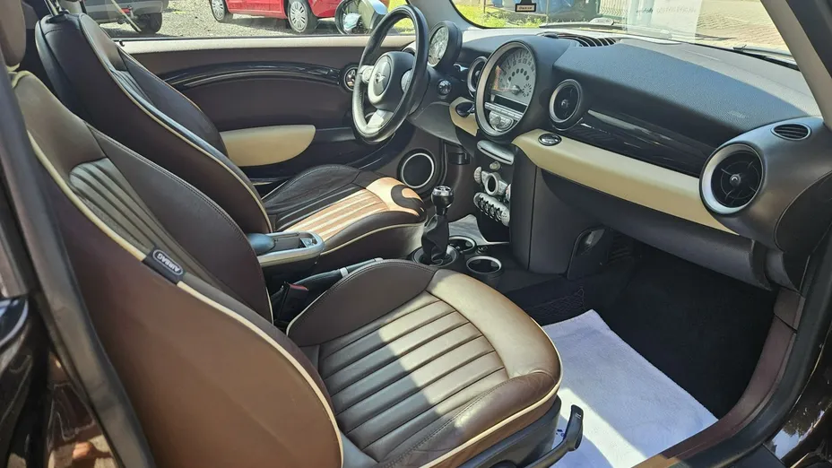 MINI Clubman -