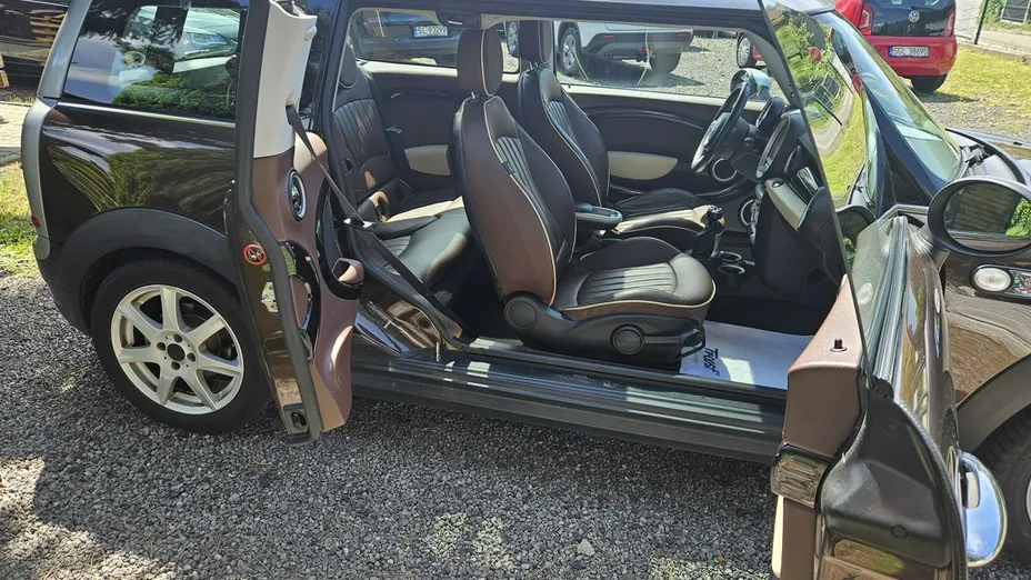 MINI Clubman -