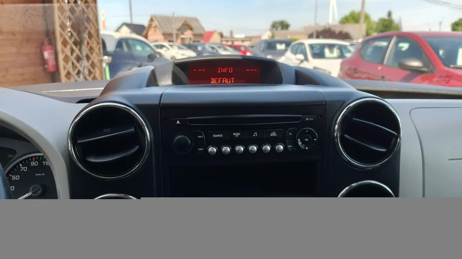 PEUGEOT Partner -