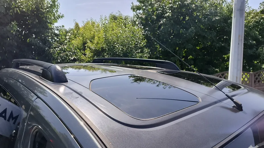 PEUGEOT Partner -