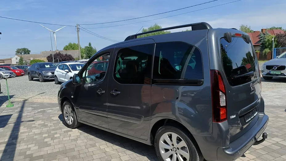 PEUGEOT Partner -