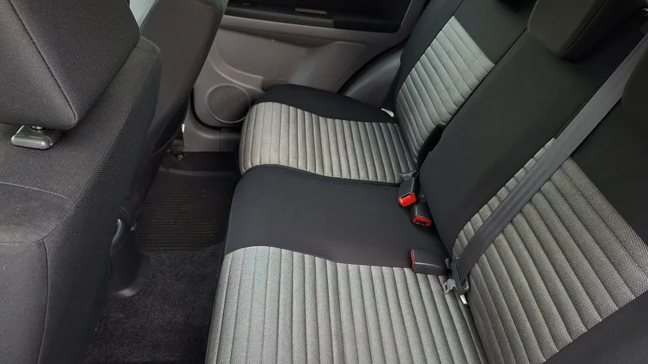 SUZUKI SX4 -