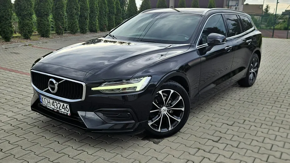 VOLVO V60 -