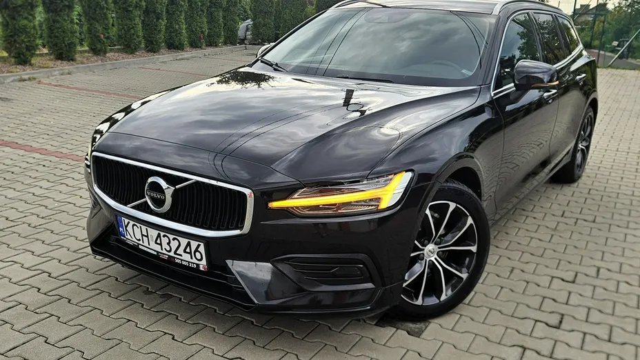 VOLVO V60 -