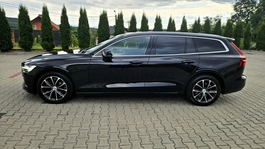 VOLVO V60 -