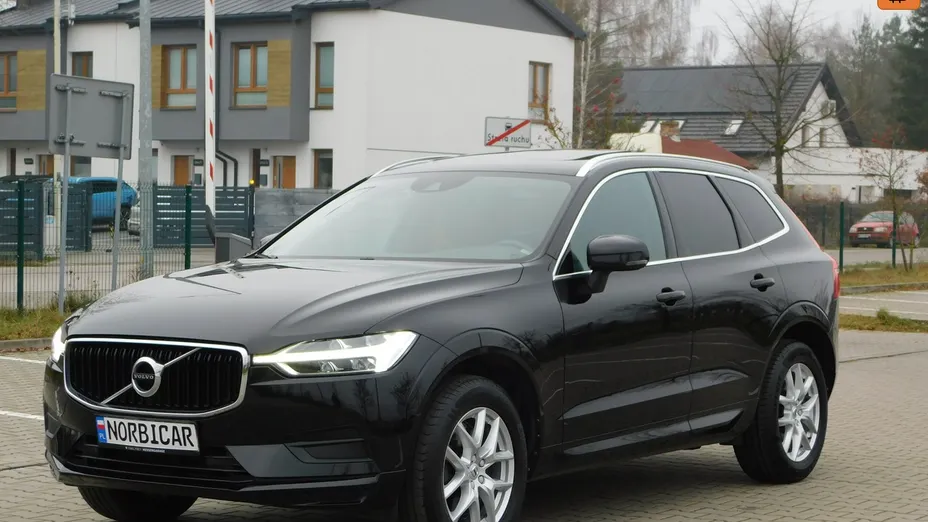 VOLVO XC60 -