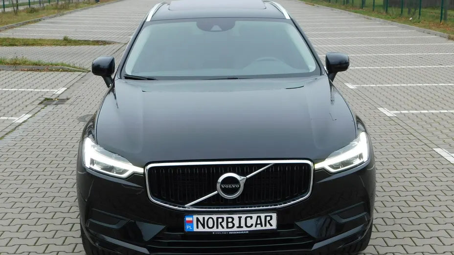 VOLVO XC60 -