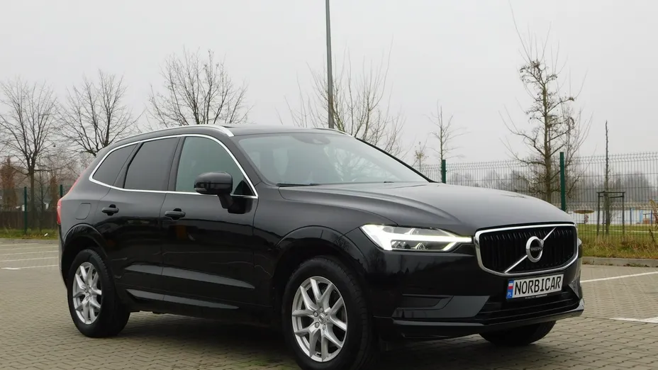 VOLVO XC60 -