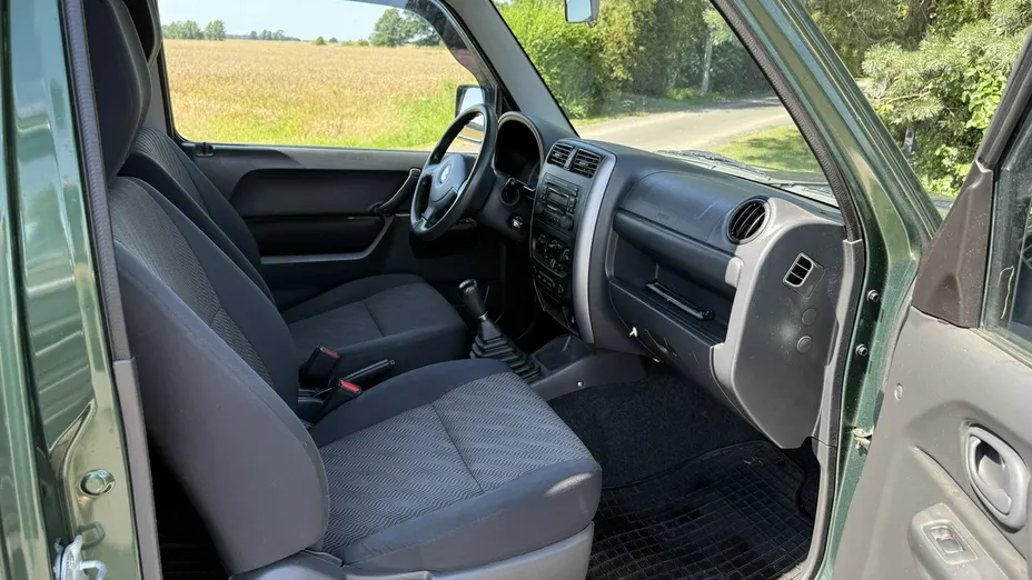 SUZUKI Jimny -