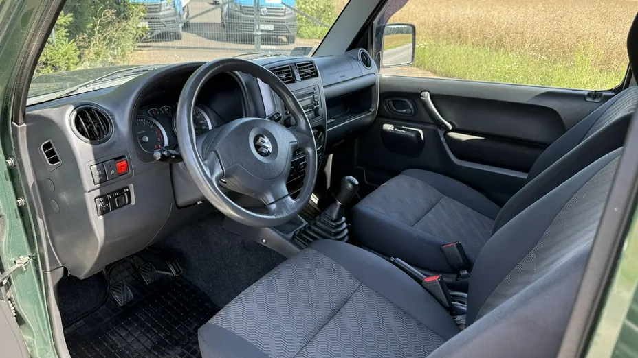 SUZUKI Jimny -