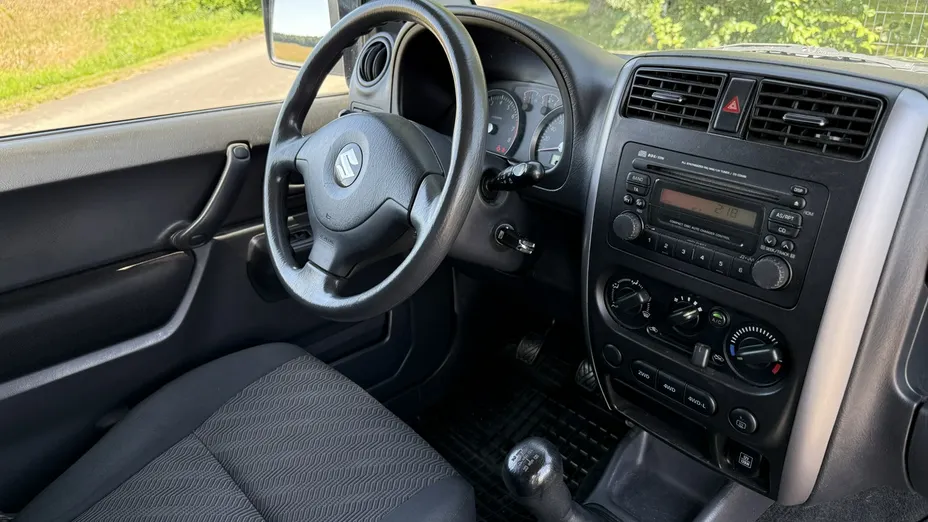 SUZUKI Jimny -