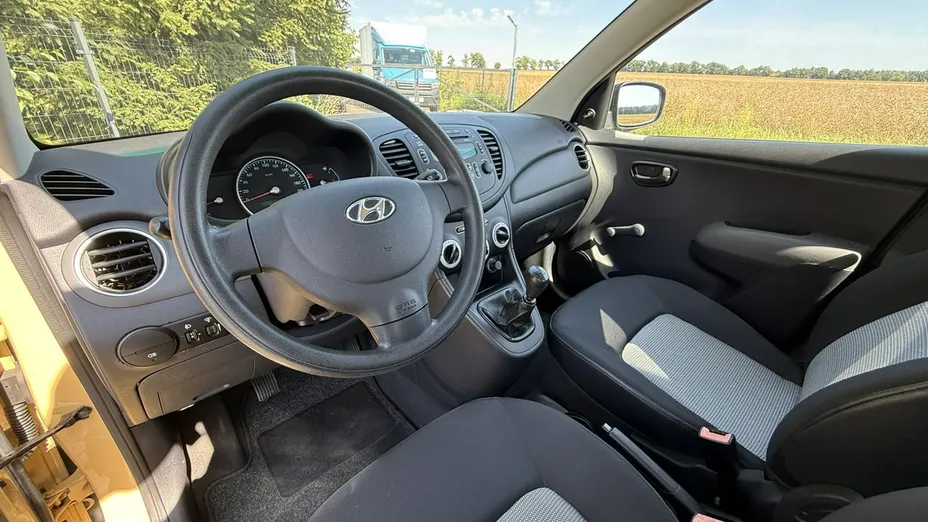 HYUNDAI i10 -