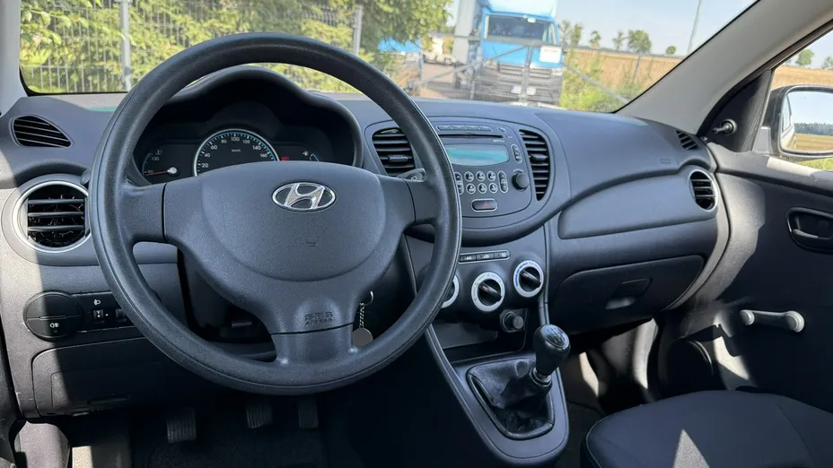HYUNDAI i10 -