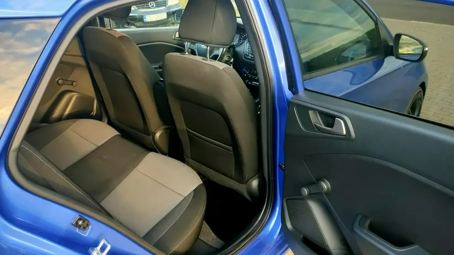 HYUNDAI i20 -