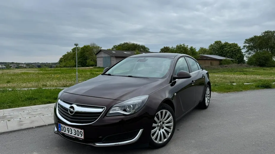OPEL Insignia -
