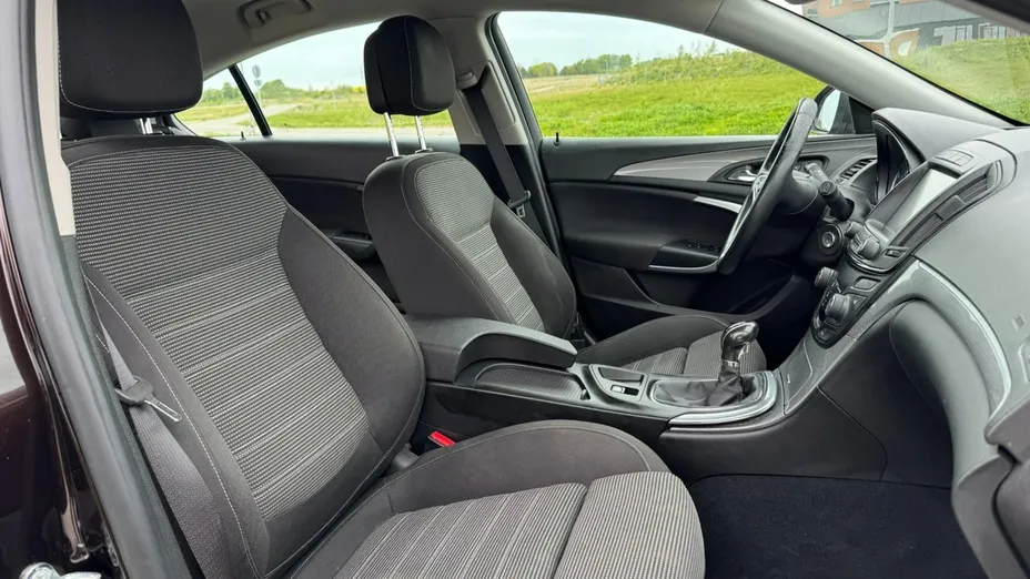 OPEL Insignia -