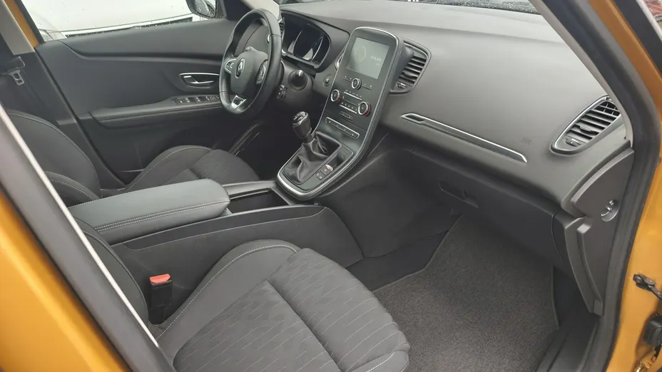 RENAULT Scenic -