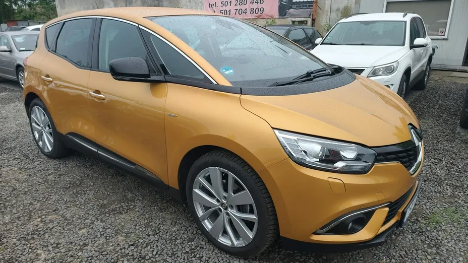 RENAULT Scenic -