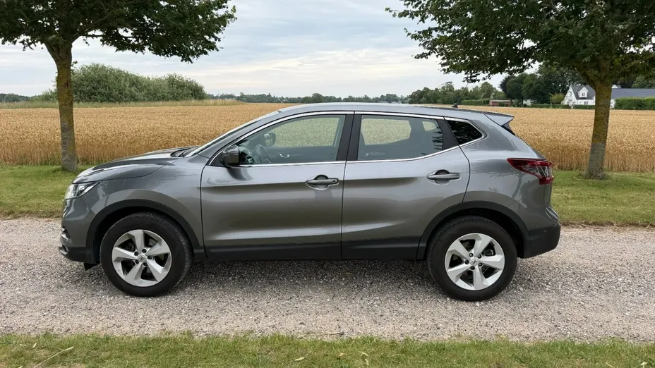 NISSAN Qashqai -