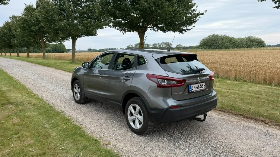 NISSAN Qashqai -