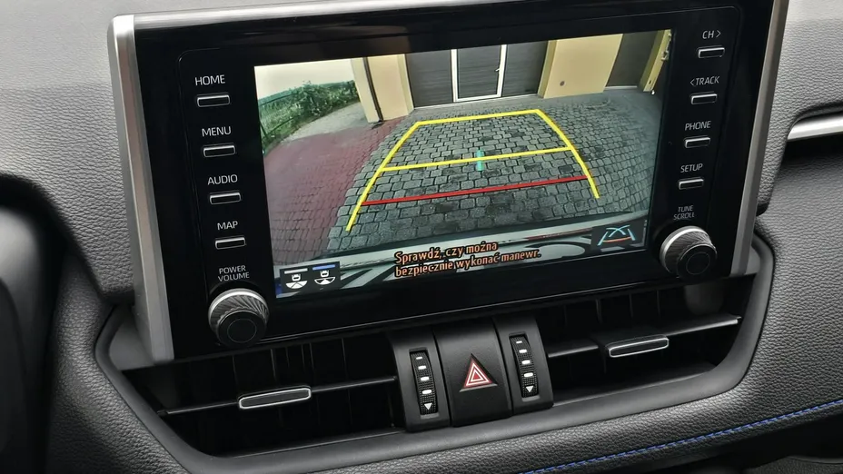 TOYOTA RAV4 -