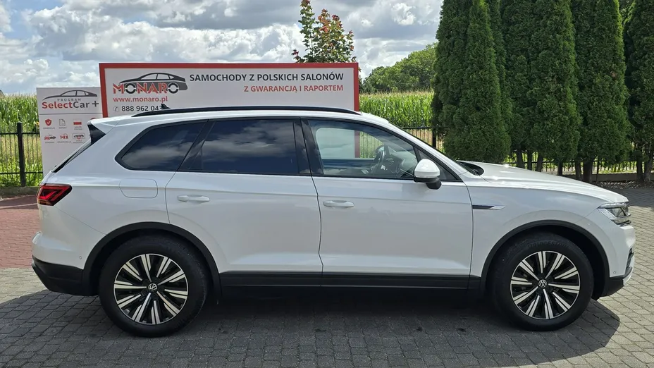 VOLKSWAGEN Touareg -