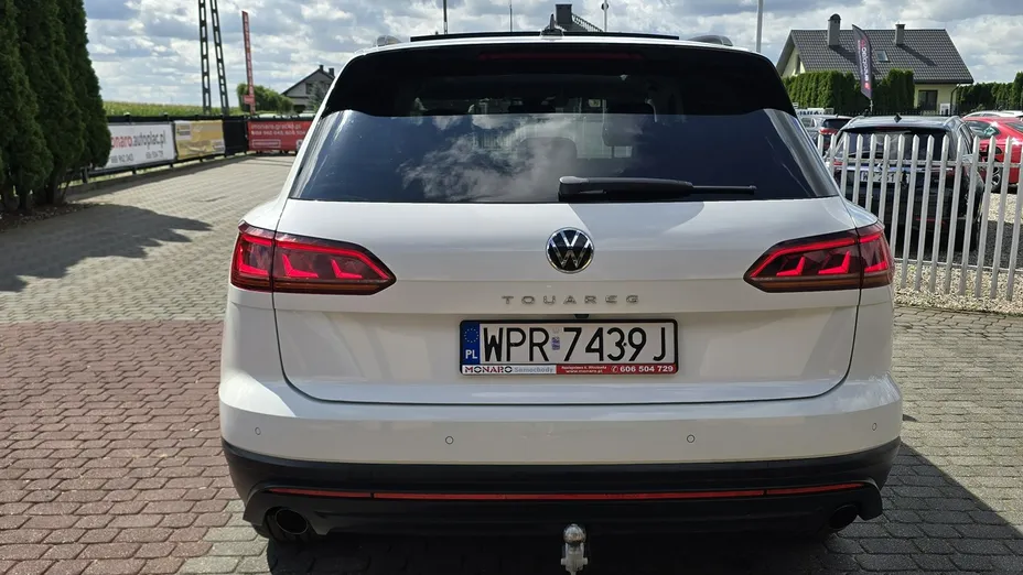 VOLKSWAGEN Touareg -