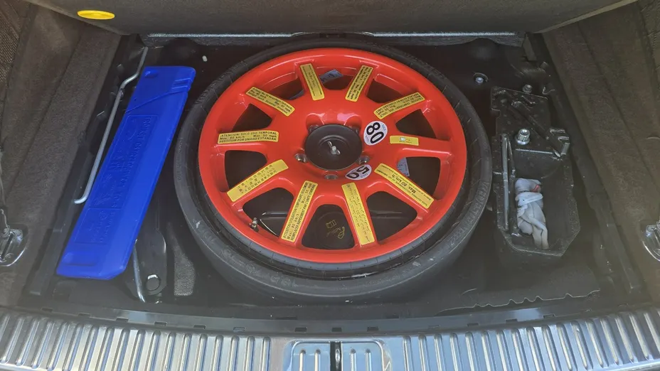 PORSCHE Cayenne -