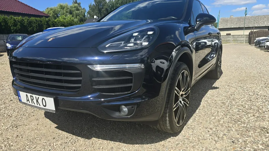 PORSCHE Cayenne -