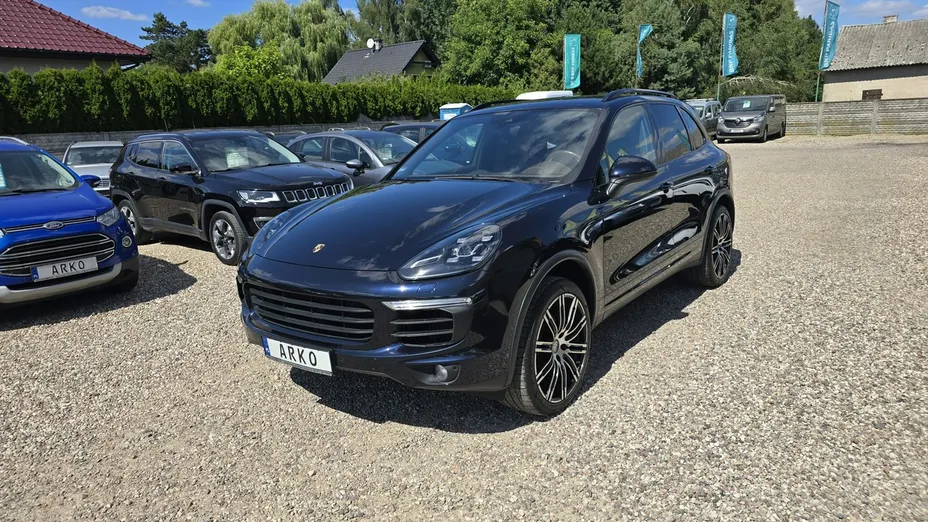 PORSCHE Cayenne -