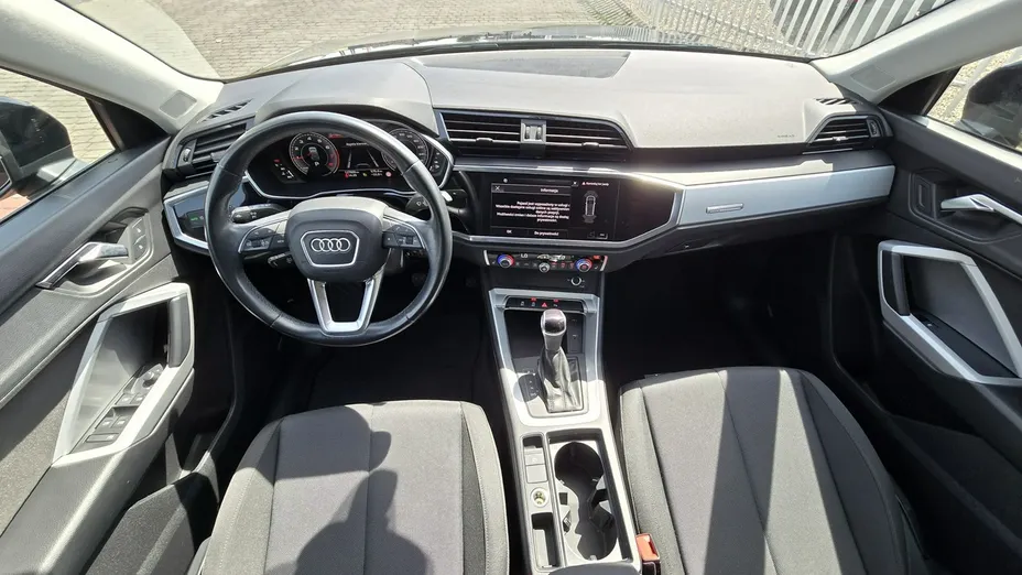 AUDI Q3 -