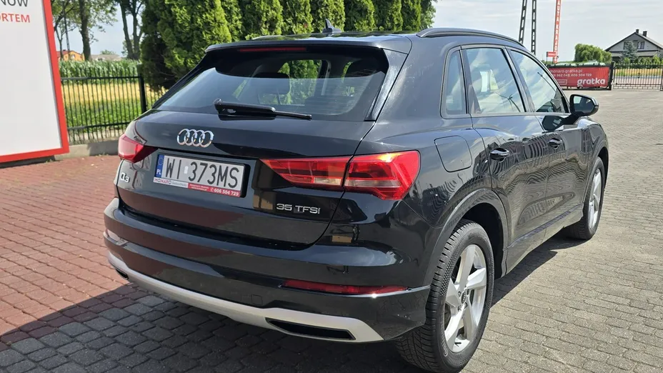 AUDI Q3 -
