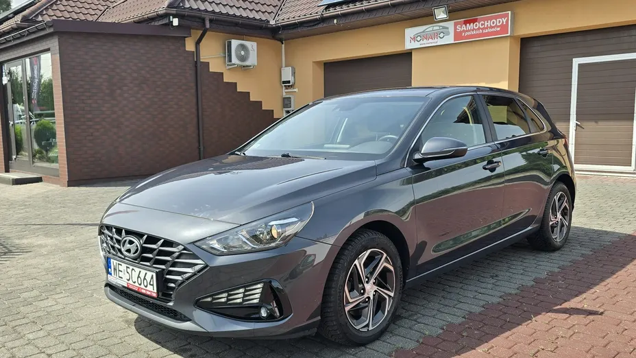 HYUNDAI i30 -