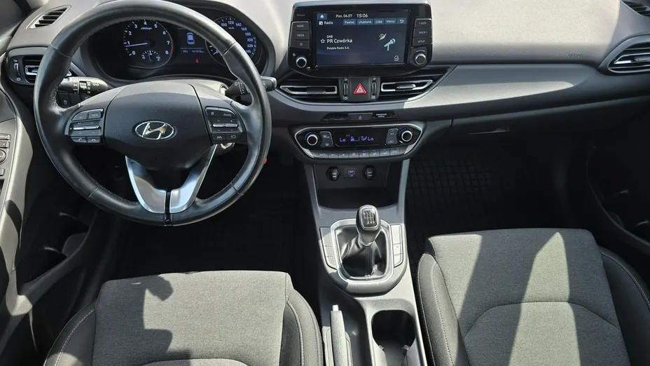 HYUNDAI i30 -