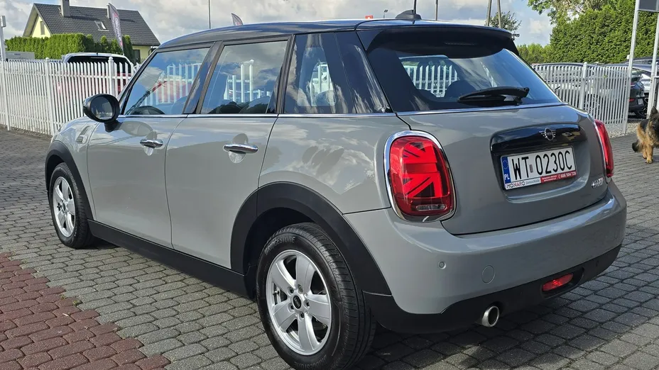 MINI Cooper -