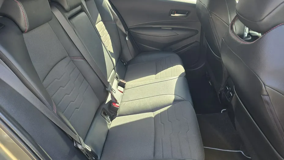TOYOTA Corolla -